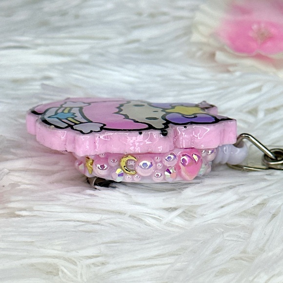 Sanrio Little Twin Stars Badge Reel - Picture 2 of 3
